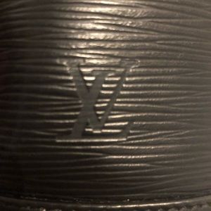 Authentic Louis Vuitton Noe